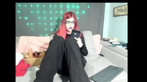 Snapshot of roxihazeleyes chatting on 14, 2, 2025 roxihazeleyes online show from 14, 2, 2025