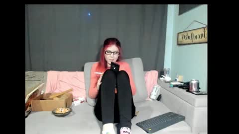 Snapshot of roxihazeleyes chatting on 24, 2, 2025 roxihazeleyes online show from 24, 2, 2025