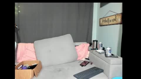 Snapshot of roxihazeleyes chatting on 1, 3, 2025 roxihazeleyes online show from 1, 3, 2025