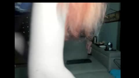 Snapshot of roxihazeleyes chatting on 4, 3, 2025 roxihazeleyes online show from 4, 3, 2025