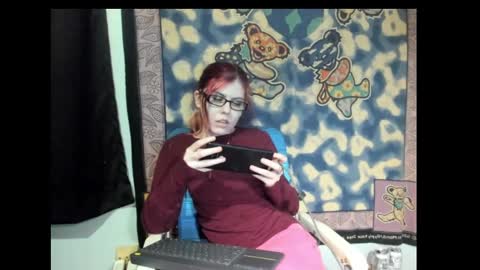 Snapshot of roxihazeleyes chatting on 7, 3, 2025 roxihazeleyes online show from 7, 3, 2025