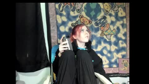 Snapshot of roxihazeleyes chatting on 9, 3, 2025 roxihazeleyes online show from 9, 3, 2025