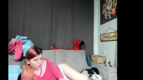 Snapshot of roxihazeleyes chatting on 25, 9, 2025 roxihazeleyes online show from 25, 9, 2025