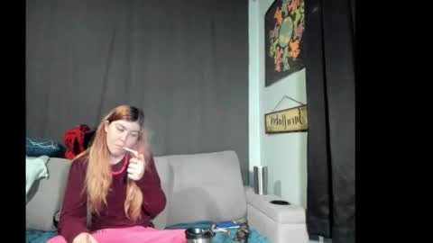 Snapshot of roxihazeleyes chatting on 19, 10, 2025 roxihazeleyes online show from 19, 10, 2025