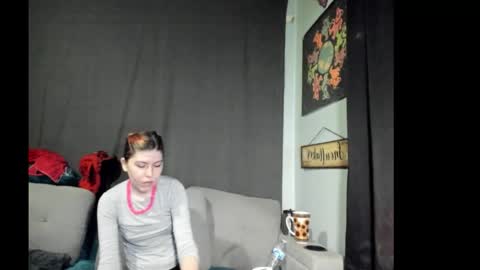 Snapshot of roxihazeleyes chatting on 21, 10, 2025 roxihazeleyes online show from 21, 10, 2025