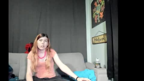 Snapshot of roxihazeleyes chatting on 24, 10, 2025 roxihazeleyes online show from 24, 10, 2025