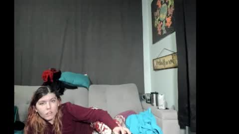 Snapshot of roxihazeleyes chatting on 25, 10, 2025 roxihazeleyes online show from 25, 10, 2025