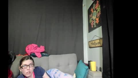 Snapshot of roxihazeleyes chatting on 5, 11, 2025 roxihazeleyes online show from 5, 11, 2025