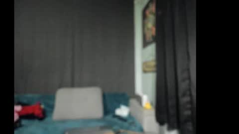 Snapshot of roxihazeleyes chatting on 25, 11, 2025 roxihazeleyes online show from 25, 11, 2025