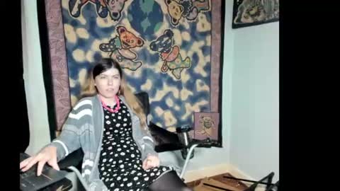 Snapshot of roxihazeleyes chatting on 30, 6, 2026 roxihazeleyes online show from 30, 6, 2026