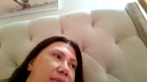 Snapshot of roxolanaa_sexy chatting on 6, 7, 2026 ROXOLANAA SEXY online show from 6, 7, 2026