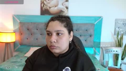 Snapshot of roxx_iie chatting on 4, 10, 2025 roxiie online show from 4, 10, 2025