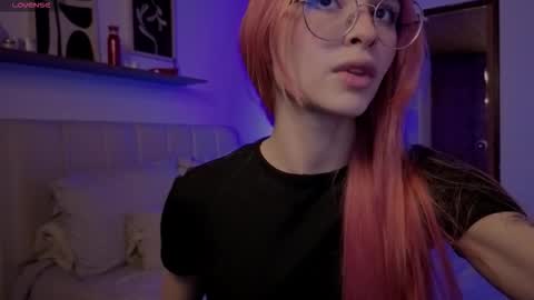 Snapshot of roxxy_mora chatting on 16, 12, 2025 Roxxy online show from 16, 12, 2025