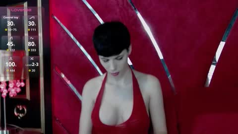 Snapshot of roxxy_rouge chatting on 7, 11, 2025 Roxy online show from 7, 11, 2025