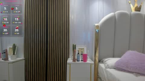 Snapshot of roxy_flame_ chatting on 16, 7, 2026 Roxy online show from 16, 7, 2026