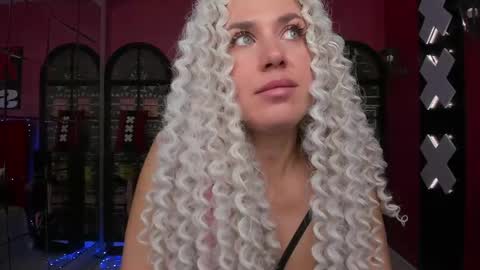 Snapshot of roxy_mars chatting on 13, 5, 2026 Roxy online show from 13, 5, 2026