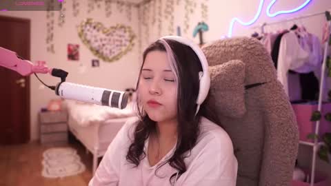 roxysuh online show from 5, 3, 2026