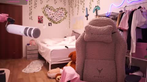 roxysuh online show from 6, 3, 2026