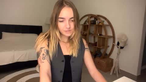 Roxy online show from 30, 3, 2026