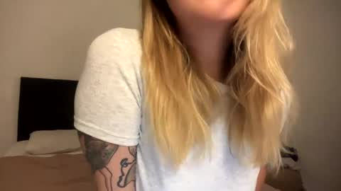 Roxy online show from 10, 4, 2026