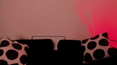 Snapshot of roxyy_x chatting on 9, 10, 2025 val online show from 9, 10, 2025