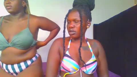 Snapshot of royal_goddes chatting on 3, 3, 2025 goddes online show from 3, 3, 2025