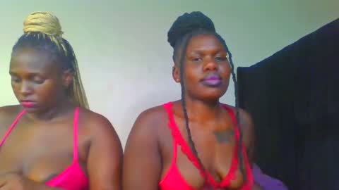 Snapshot of royal_goddes chatting on 3, 3, 2025 goddes online show from 3, 3, 2025