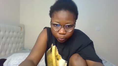 Snapshot of royal_goddes chatting on 15, 11, 2025 goddes online show from 15, 11, 2025