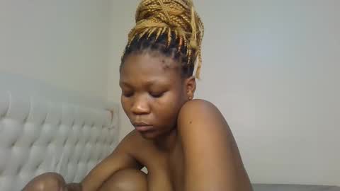 Snapshot of royal_goddes chatting on 16, 11, 2025 goddes online show from 16, 11, 2025