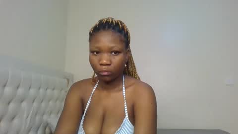 Snapshot of royal_goddes chatting on 16, 11, 2025 goddes online show from 16, 11, 2025