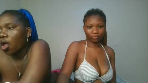 Snapshot of royal_goddes chatting on 2, 12, 2025 goddes online show from 2, 12, 2025