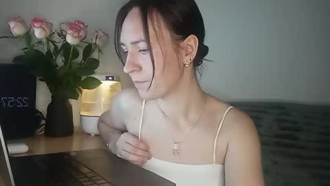 royalnectar online show from 8, 6, 2026