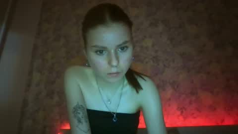 royalvelour online show from 19, 5, 2026