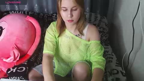 Snapshot of royangela chatting on 22, 9, 2025 angela online show from 22, 9, 2025