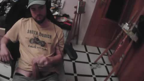 Snapshot of royer04 chatting on 18, 10, 2025 royer04 online show from 18, 10, 2025