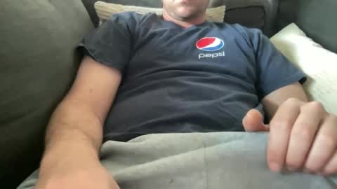 Snapshot of roythegil chatting on 8, 9, 2025 roythegil online show from 8, 9, 2025