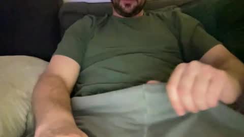 Snapshot of roythegil chatting on 19, 12, 2025 roythegil online show from 19, 12, 2025