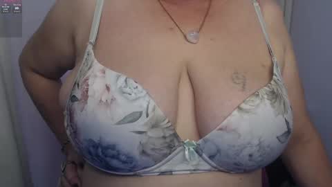 Snapshot of rubi_halliwey chatting on 12, 2, 2025 Rubi online show from 12, 2, 2025