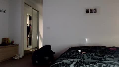 Snapshot of rubix_cubez chatting on 14, 12, 2025 Rubix cubez online show from 14, 12, 2025