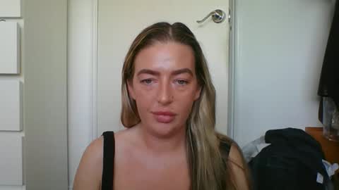 rubyredxxxoxxx online show from 2, 12, 2025