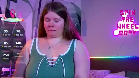 Snapshot of rubyvalen chatting on 12, 11, 2025 Ruby online show from 12, 11, 2025