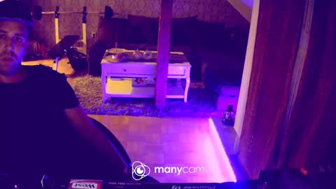 rudeboyyy91 online show from 8, 12, 2024