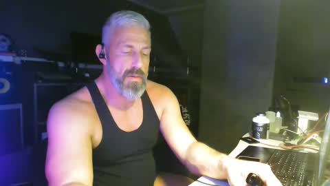 Snapshot of ruffi77 chatting on 18, 1, 2026 Chico que rico Caliente online show from 18, 1, 2026