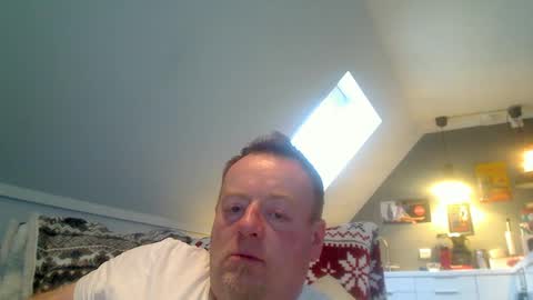 Snapshot of runepetter chatting on 22, 2, 2025 bignorwegian online show from 22, 2, 2025