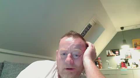 Snapshot of runepetter chatting on 2, 11, 2025 bignorwegian online show from 2, 11, 2025