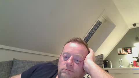 Snapshot of runepetter chatting on 15, 11, 2025 bignorwegian online show from 15, 11, 2025