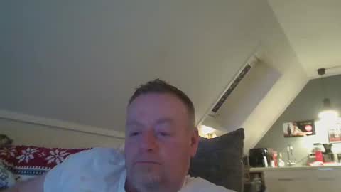 Snapshot of runepetter chatting on 1, 2, 2026 bignorwegian online show from 1, 2, 2026