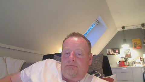 Snapshot of runepetter chatting on 1, 8, 2026 bignorwegian online show from 1, 8, 2026