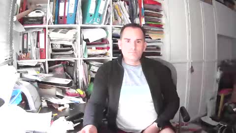 Snapshot of runner1978 chatting on 12, 12, 2024 runner1978 online show from 12, 12, 2024