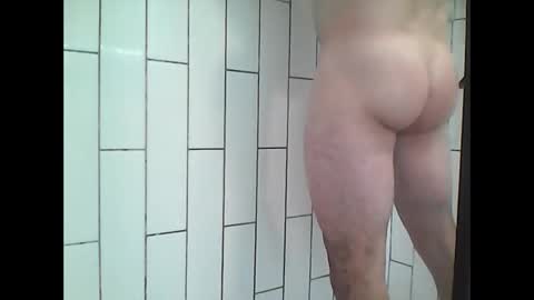 Snapshot of runningbm chatting on 8, 12, 2024 runningbm online show from 8, 12, 2024